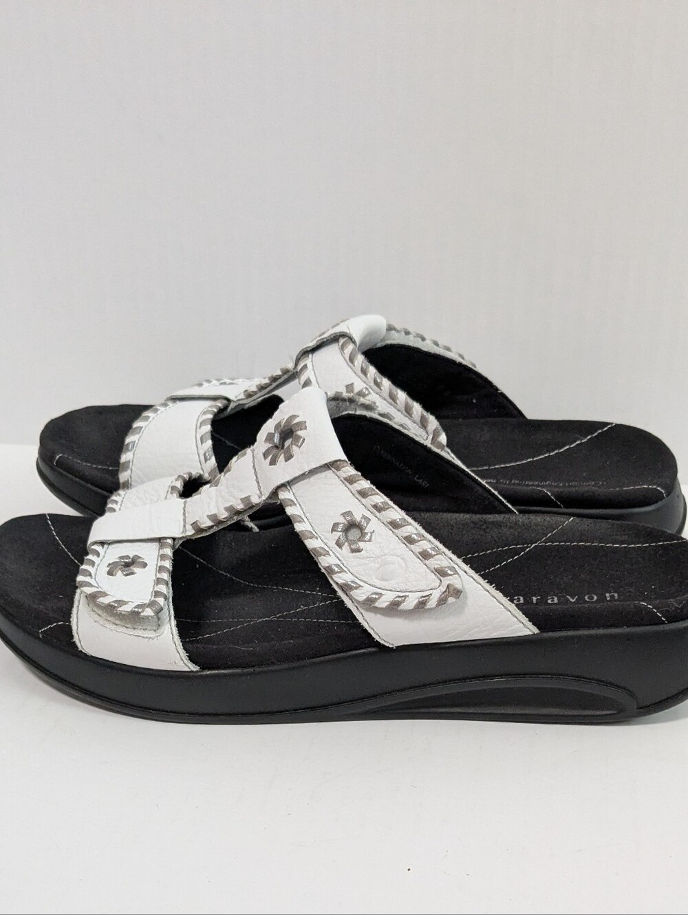 New Balance Aravon White Leather Sandal Slides 9 Shoes